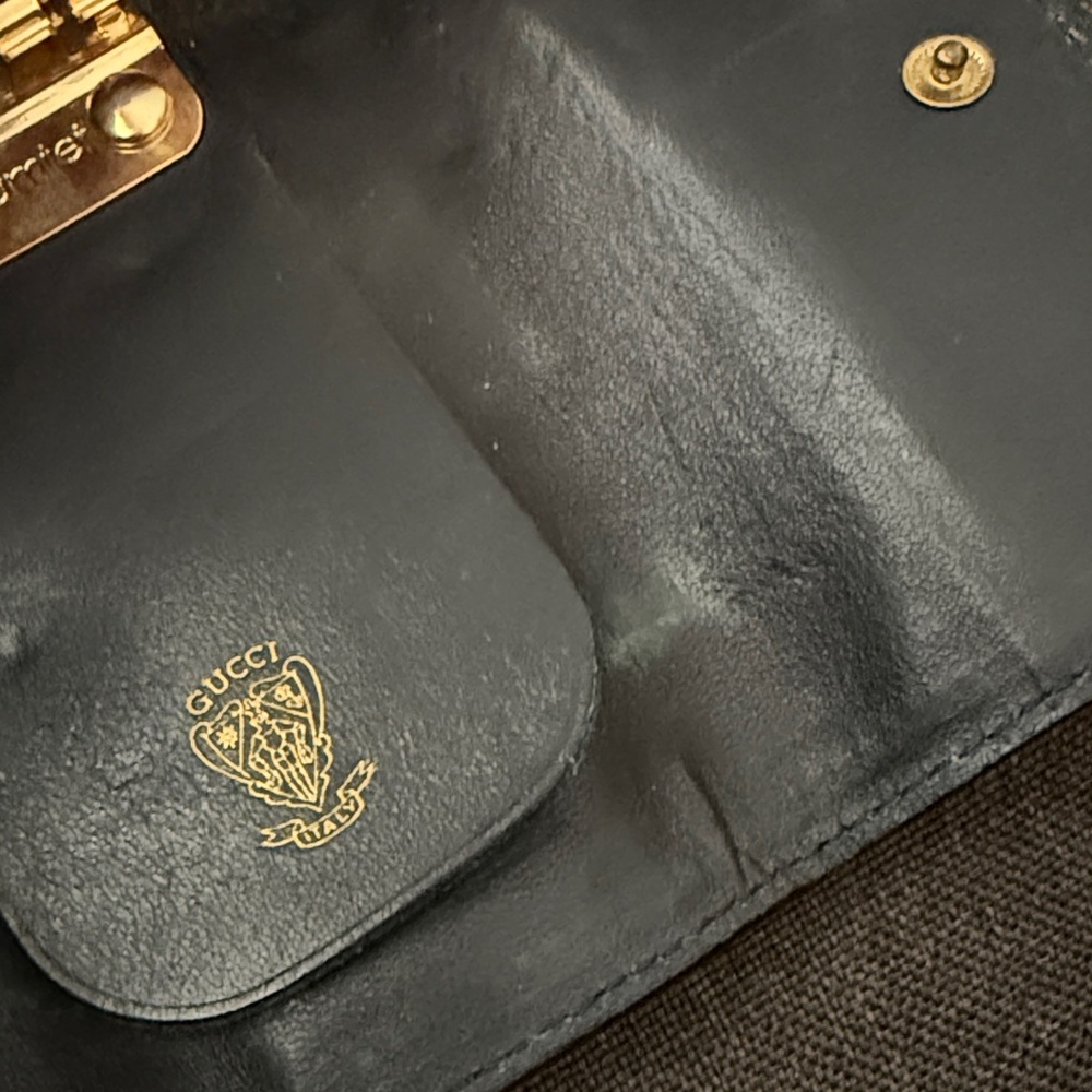 11. Gucci Midnight Blue and Gray Key Holder (6 key rings) - Picture 8 of 11